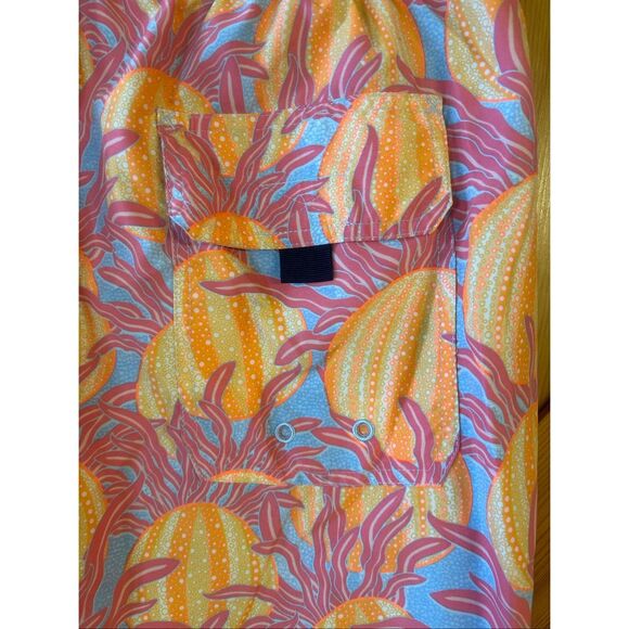 Vineyard Vines Men’s Swim Trunks Orange Pink Pattern Pockets Size XL (5599) - Picture 5 of 7